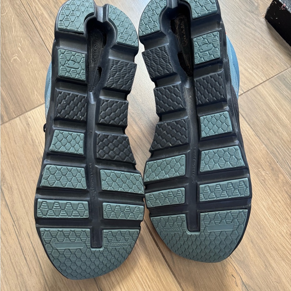 On Running Cloudventure Black and Blue Shoes - Picture 10 of 11